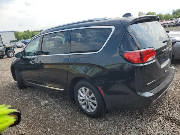 2C4RC1BG8KR731685 2019 CHRYSLER PACIFICA - Image 2