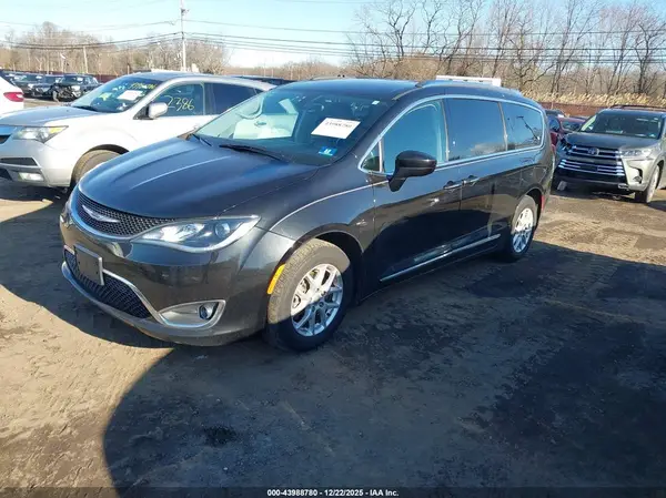 2C4RC1BG8LR106480 2020 CHRYSLER PACIFICA - Image 2
