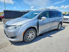 2C4RC1BG8LR131833 2020 CHRYSLER PACIFICA