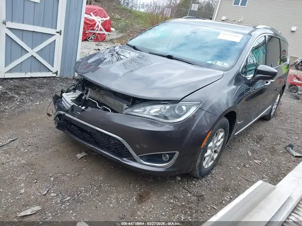 2C4RC1BG8LR132612 2020 CHRYSLER PACIFICA - Image 2