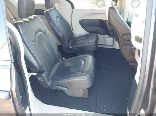 2C4RC1BG8LR134103 2020 CHRYSLER PACIFICA - Image 8