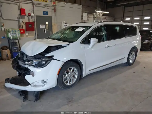 2C4RC1BG8LR157297 2020 CHRYSLER PACIFICA - Image 2