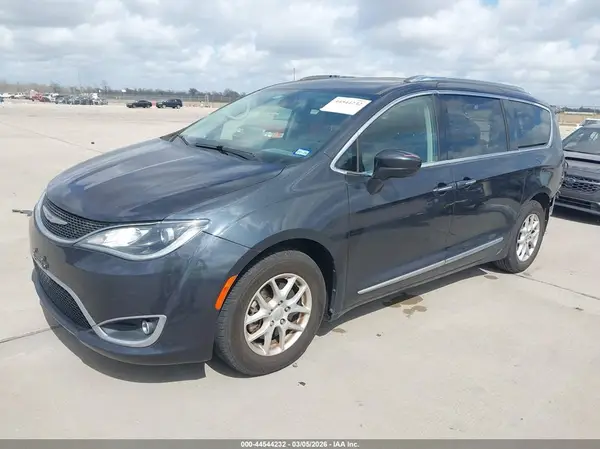 2C4RC1BG8LR268710 2020 CHRYSLER PACIFICA - Image 2