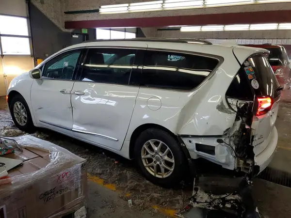 2C4RC1BG8LR269193 2020 CHRYSLER PACIFICA - Image 2