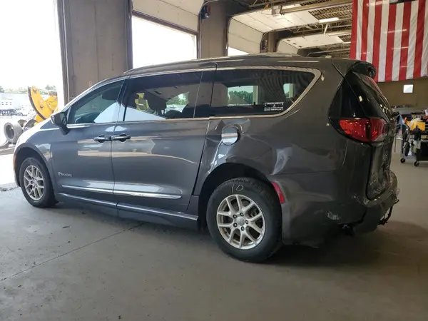 2C4RC1BG8LR271753 2020 CHRYSLER PACIFICA - Image 2
