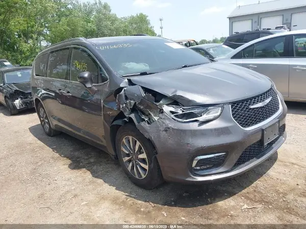 2C4RC1BG8MR510235 2021 CHRYSLER PACIFICA - Image 1