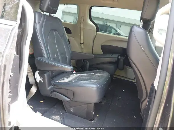 2C4RC1BG8MR510235 2021 CHRYSLER PACIFICA - Image 8