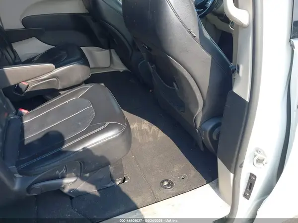 2C4RC1BG8MR515662 2021 CHRYSLER PACIFICA - Image 8