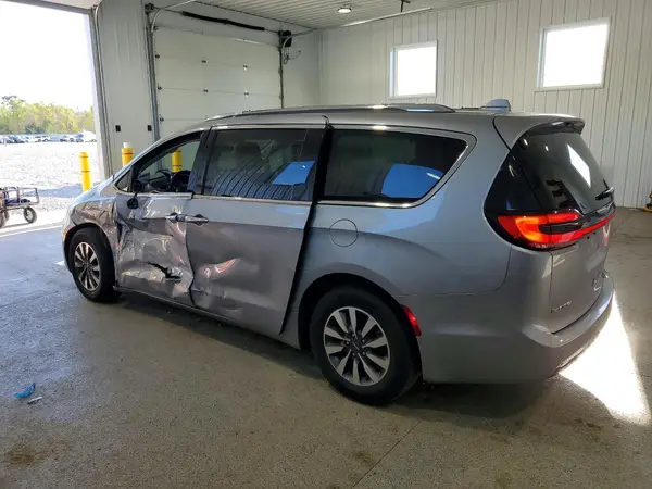 2C4RC1BG8MR515757 2021 CHRYSLER PACIFICA - Image 2