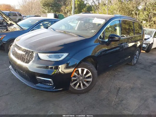 2C4RC1BG8MR526029 2021 CHRYSLER PACIFICA - Image 2