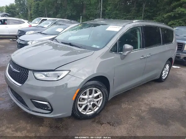 2C4RC1BG8MR533059 2021 CHRYSLER PACIFICA - Image 2