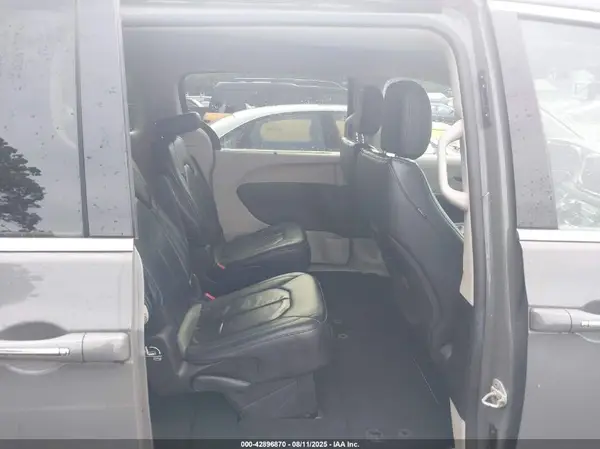 2C4RC1BG8MR533059 2021 CHRYSLER PACIFICA - Image 8