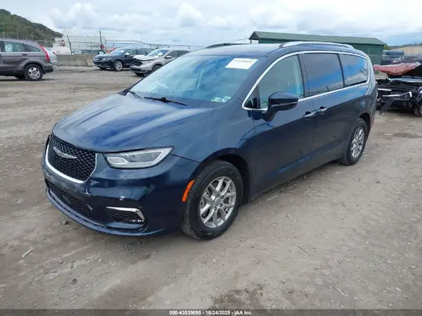 2C4RC1BG8MR564392 2021 CHRYSLER PACIFICA - Image 2