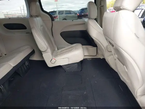 2C4RC1BG8MR584481 2021 CHRYSLER PACIFICA - Image 8