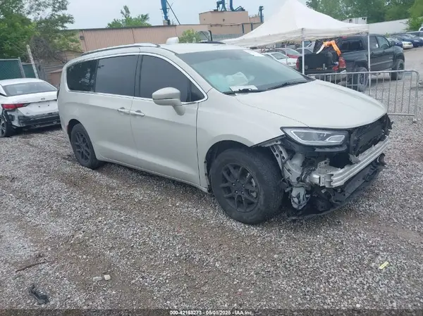 2C4RC1BG8MR590961 2021 CHRYSLER PACIFICA - Image 1