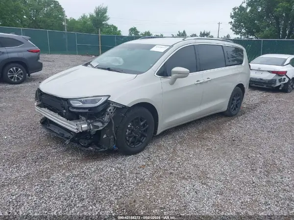 2C4RC1BG8MR590961 2021 CHRYSLER PACIFICA - Image 2