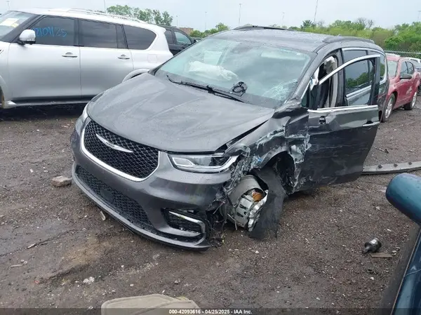 2C4RC1BG8NR116770 2022 CHRYSLER PACIFICA - Image 2