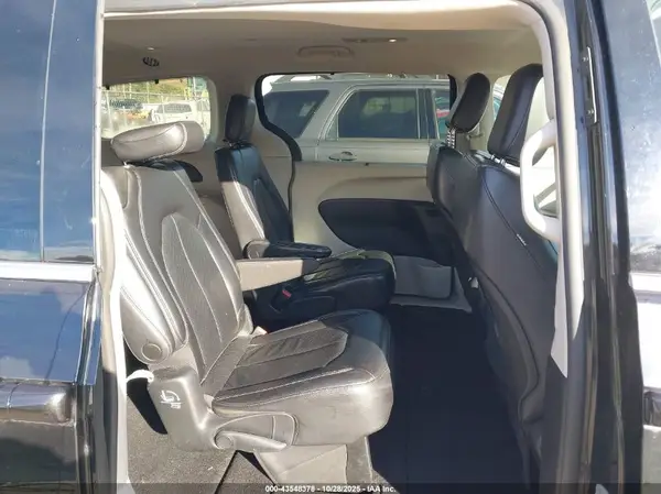 2C4RC1BG8NR128241 2022 CHRYSLER PACIFICA - Image 8