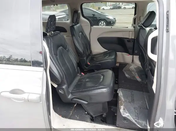 2C4RC1BG8NR152815 2022 CHRYSLER PACIFICA - Image 8