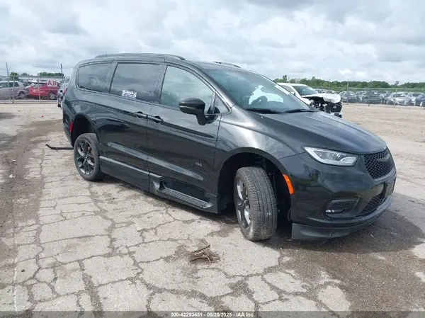 2C4RC1BG8NR195566 2022 CHRYSLER PACIFICA - Image 1
