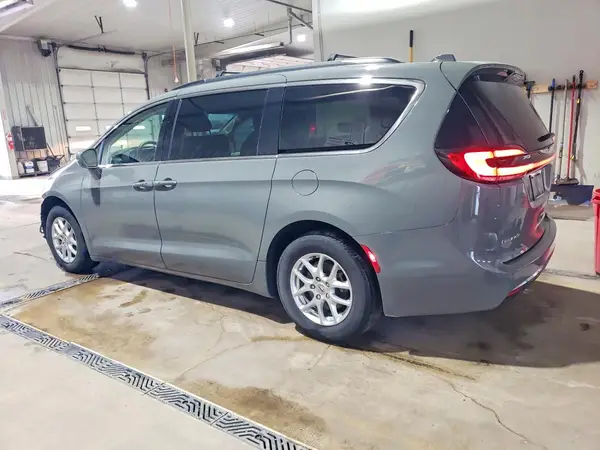 2C4RC1BG8NR233829 2022 CHRYSLER PACIFICA - Image 2