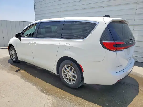 2C4RC1BG8PR510868 2023 CHRYSLER PACIFICA - Image 2