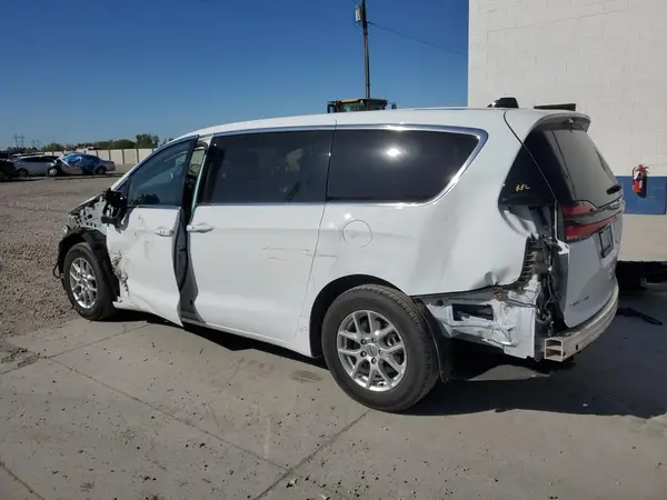 2C4RC1BG8PR510904 2023 CHRYSLER PACIFICA - Image 2