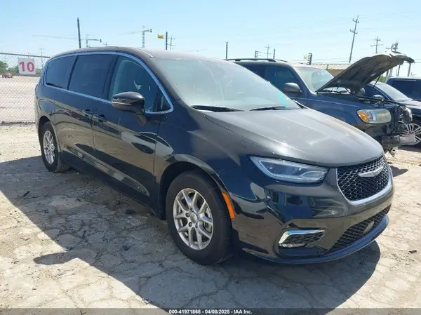 2C4RC1BG8PR521188 2023 CHRYSLER PACIFICA - Image 1