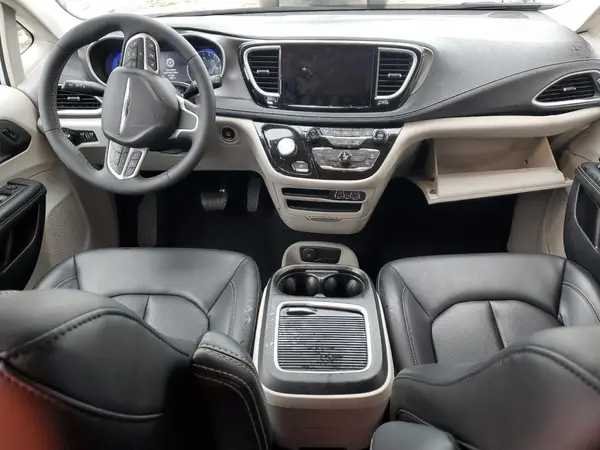 2C4RC1BG8PR522048 2023 CHRYSLER PACIFICA - Image 8