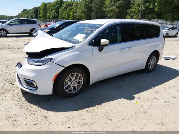2C4RC1BG8PR526522 2023 CHRYSLER PACIFICA - Image 2