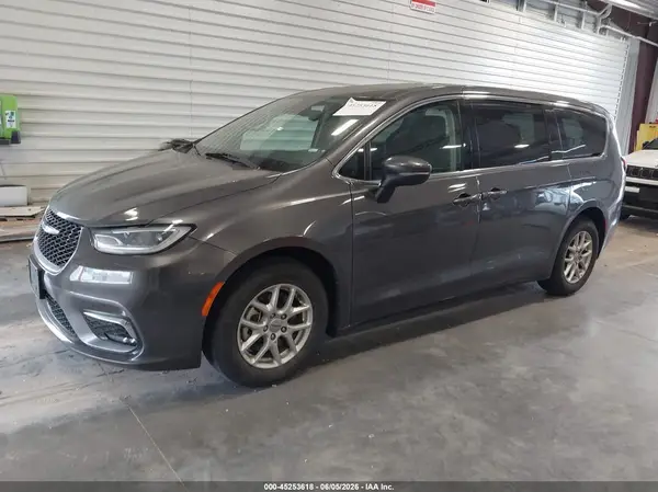 2C4RC1BG8PR560847 2023 CHRYSLER PACIFICA - Image 2