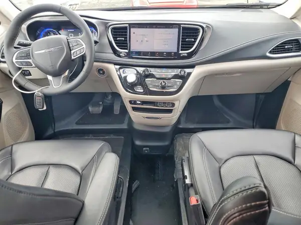 2C4RC1BG8PR561724 2023 CHRYSLER PACIFICA - Image 8