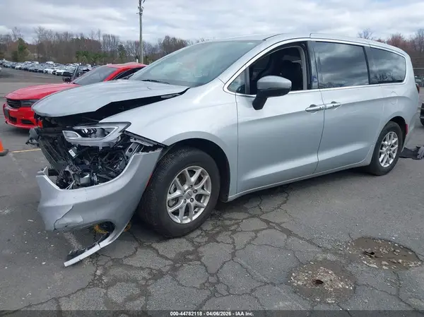 2C4RC1BG8PR592052 2023 CHRYSLER PACIFICA - Image 2