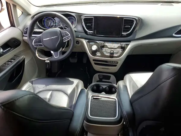 2C4RC1BG8PR600635 2023 CHRYSLER PACIFICA - Image 8