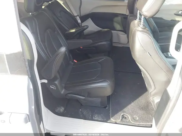 2C4RC1BG8PR606855 2023 CHRYSLER PACIFICA - Image 8