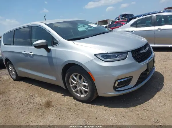 2C4RC1BG8PR623994 2023 CHRYSLER PACIFICA - Image 1