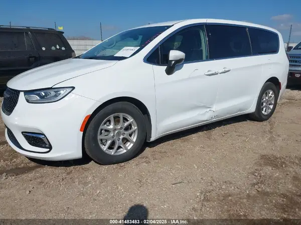 2C4RC1BG8PR624353 2023 CHRYSLER PACIFICA - Image 2