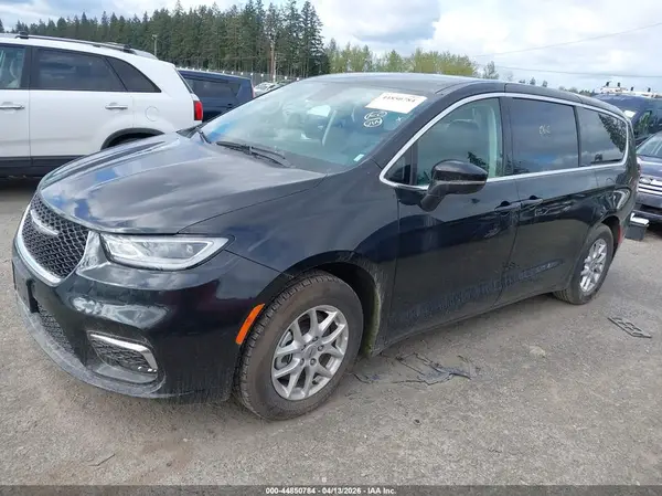 2C4RC1BG8PR631948 2023 CHRYSLER PACIFICA - Image 2