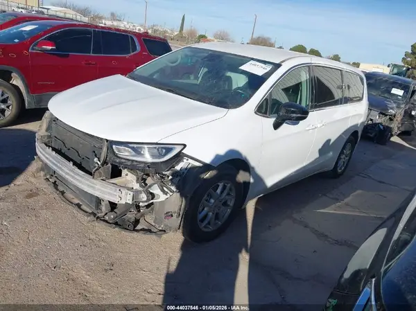 2C4RC1BG8RR107069 2024 CHRYSLER PACIFICA - Image 2