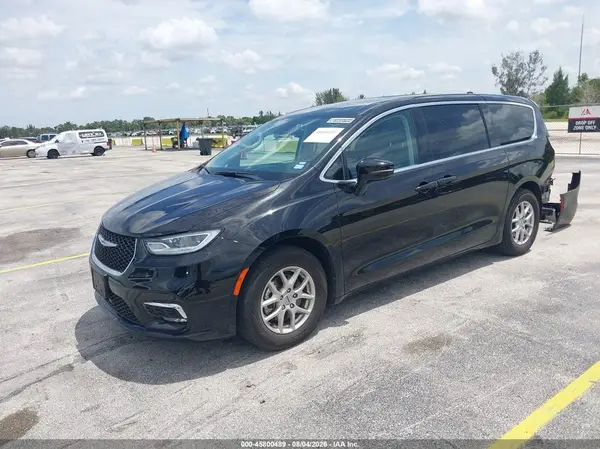 2C4RC1BG8RR140265 2024 CHRYSLER PACIFICA - Image 2