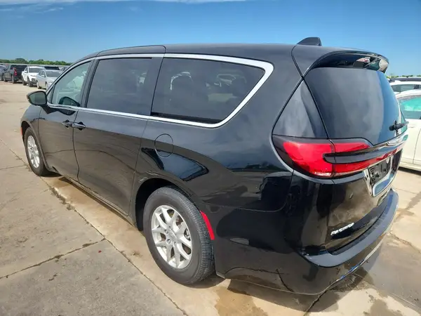 2C4RC1BG8RR144252 2024 CHRYSLER PACIFICA - Image 2