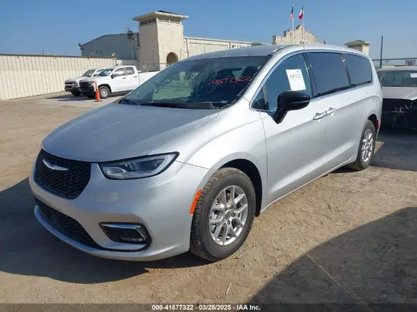 2C4RC1BG8RR146065 2024 CHRYSLER PACIFICA - Image 2