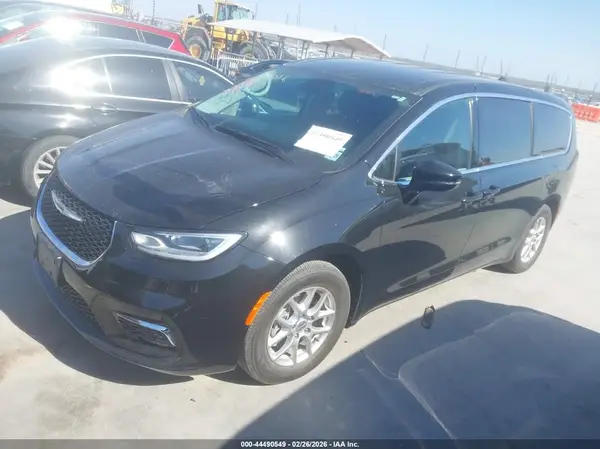 2C4RC1BG8RR149659 2024 CHRYSLER PACIFICA - Image 2