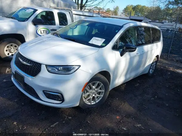 2C4RC1BG8RR149788 2024 CHRYSLER PACIFICA - Image 2