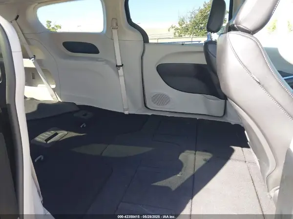 2C4RC1BG8RR156353 2024 CHRYSLER PACIFICA - Image 8