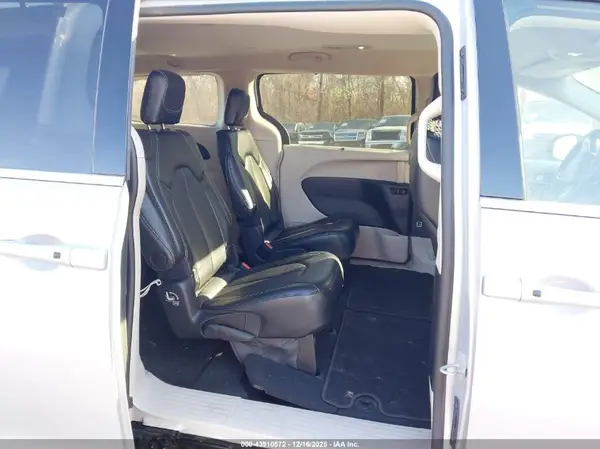 2C4RC1BG8RR162878 2024 CHRYSLER PACIFICA - Image 8