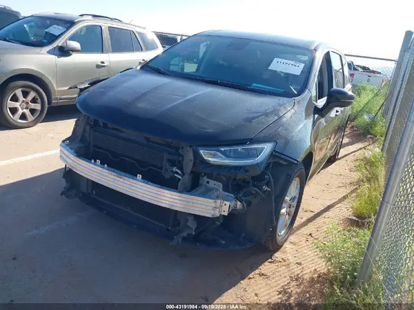 2C4RC1BG8RR167563 2024 CHRYSLER PACIFICA - Image 2