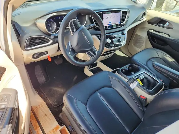 2C4RC1BG8RR167787 2024 CHRYSLER PACIFICA - Image 8