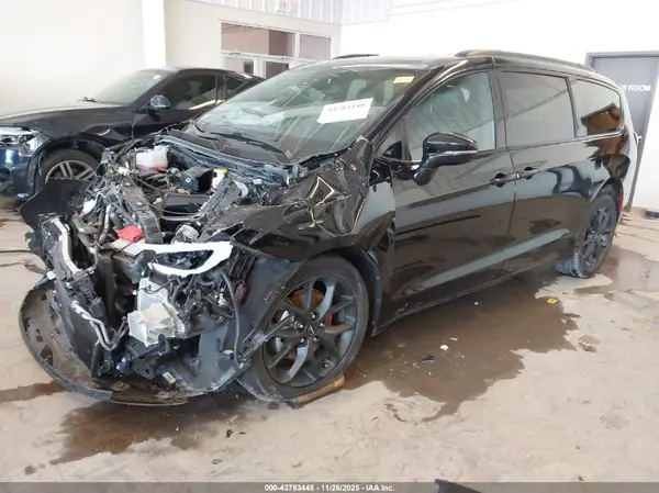 2C4RC1BG8RR180524 2024 CHRYSLER PACIFICA - Image 2
