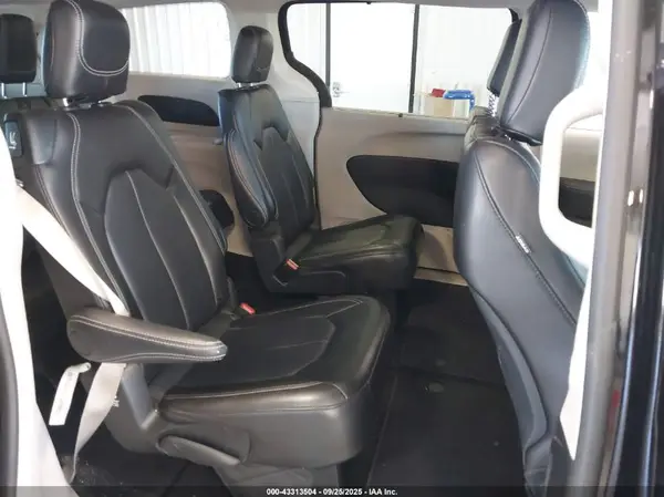 2C4RC1BG8RR186646 2024 CHRYSLER PACIFICA - Image 8